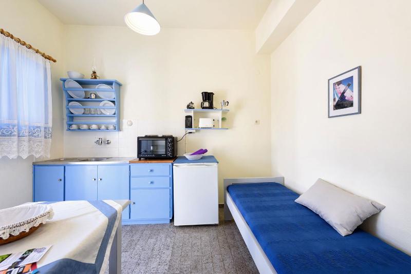 One-Bedroom Apartment (3 Adults) image 2