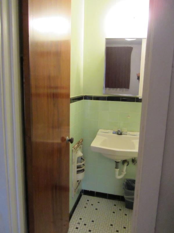 Standard Single Room image 2