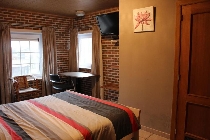 Double Room image 2