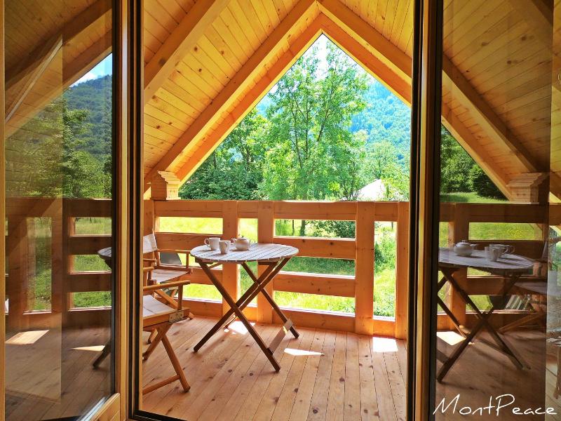 Apartment with Mountain View image 3