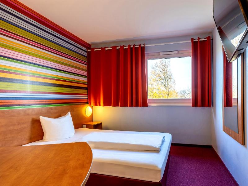 Single Room image 1