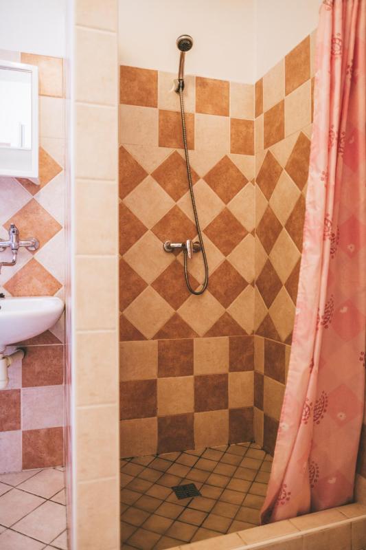 Triple Room with Private Bathroom image 2