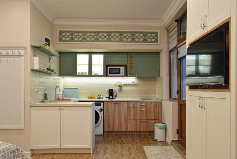 Studio Apartment image 3