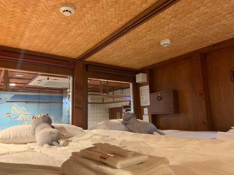 Cat Spa & Cat Ryokan by Neco Republic Osaka - image 8