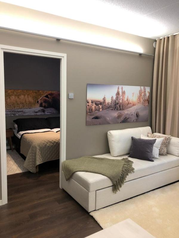Standard Three-Bedroom Apartment with Hill View image 3