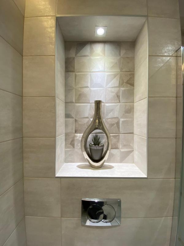 Tiffany Lux Apartment - image 15