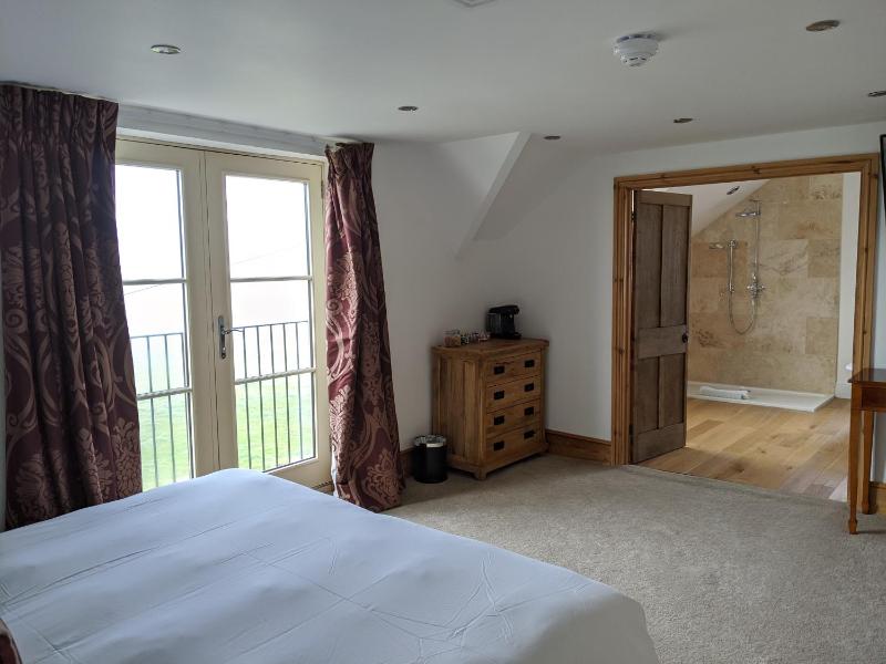 Family Suite with Balcony image 3