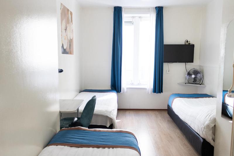 Triple Room image 1