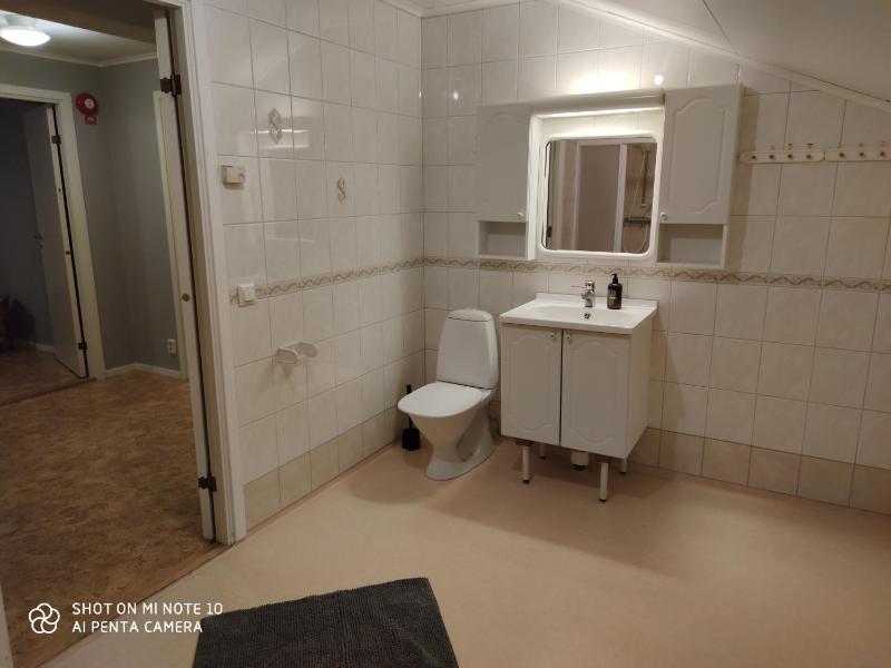 Five-Bedroom House image 3