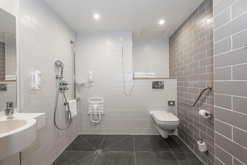 Standard Double Room - Mobility Access image 3