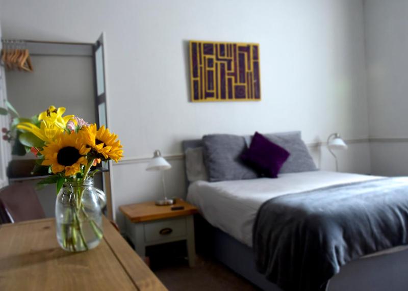 Double Room with Private Bathroom image 2
