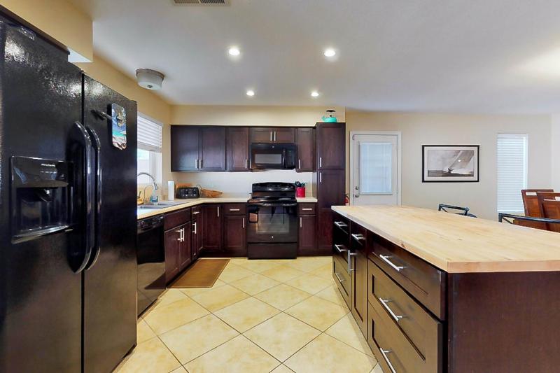 Three Bedroom House image 2