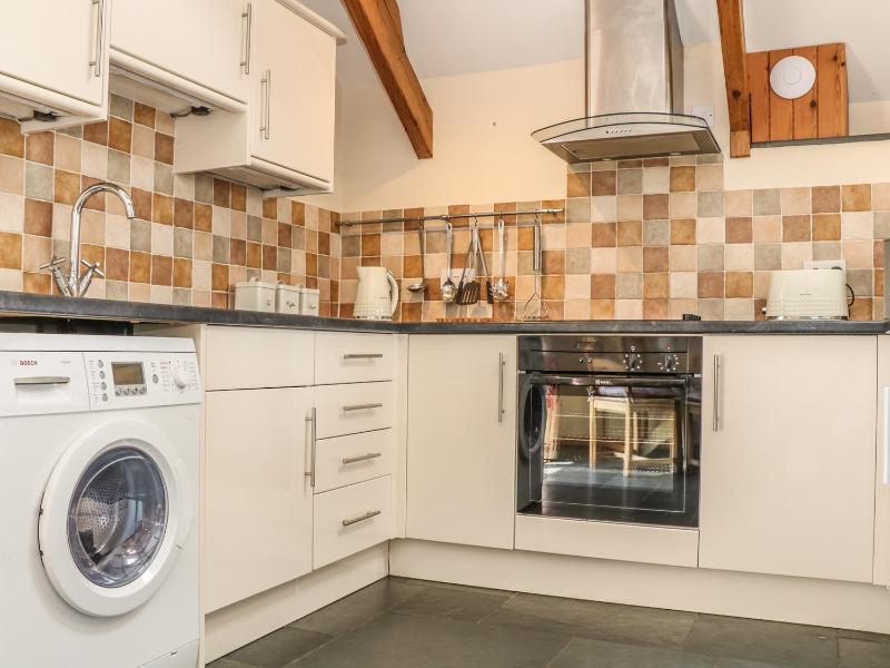 Oak Cottage - image 26