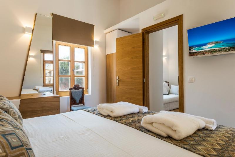 Aelios Design Hotel - image 2