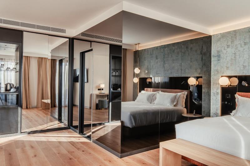 Experience Junior Suite image 3