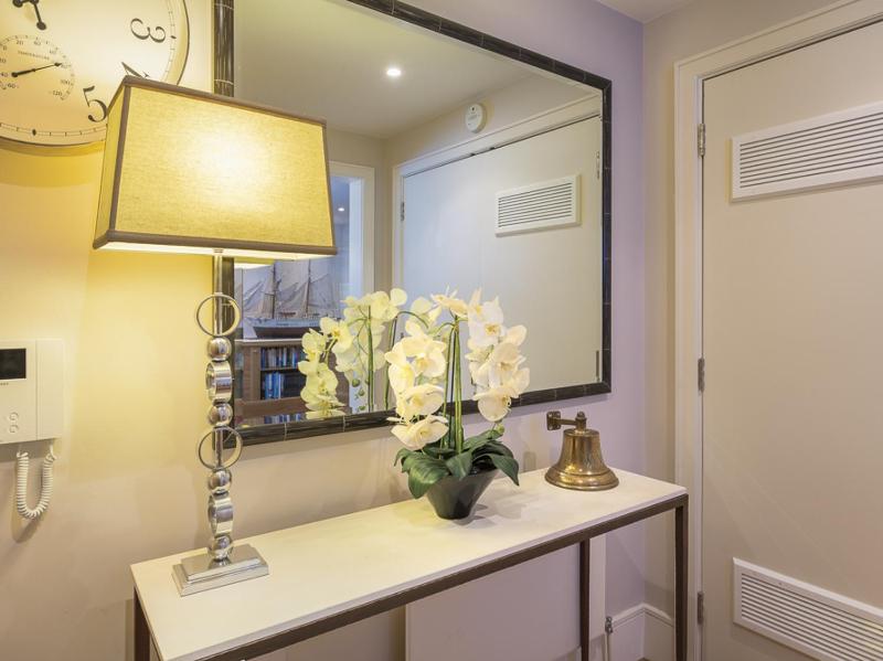 7 Dart Marina - image 10