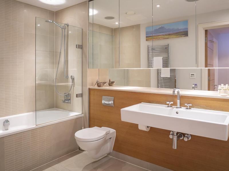 7 Dart Marina - image 32