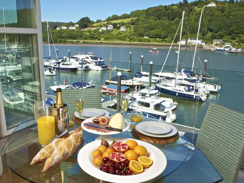 7 Dart Marina - image 1