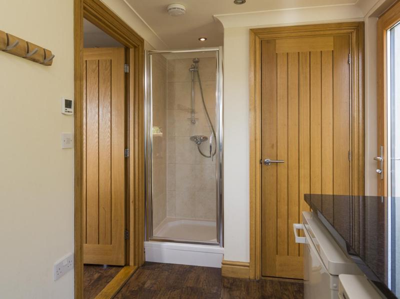 Court Lodge Hillfield Village - image 33