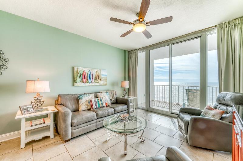 Apartment with Sea View image 2