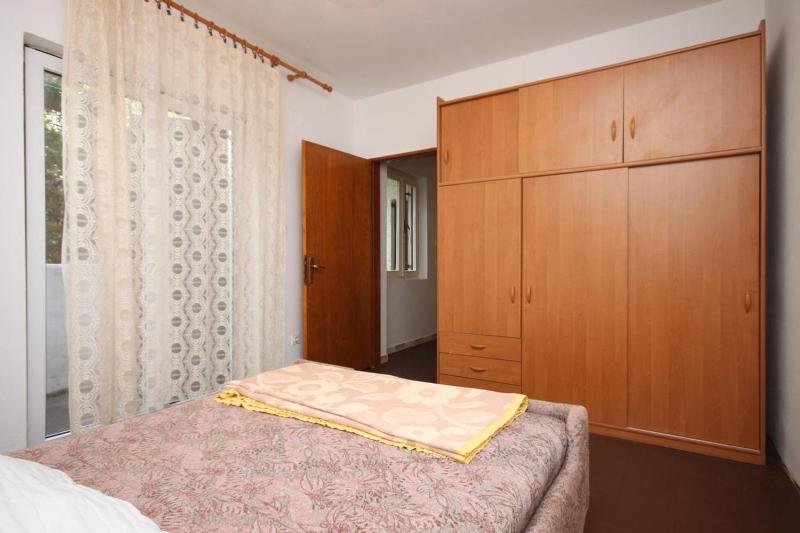 Two-Bedroom Apartment with Balcony and Sea View image 1