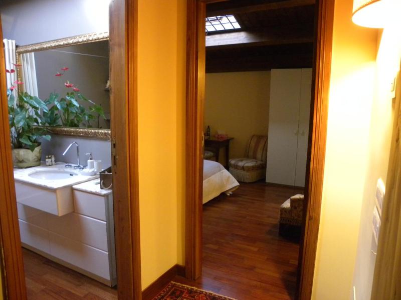 Double Room with Spa Bath image 2