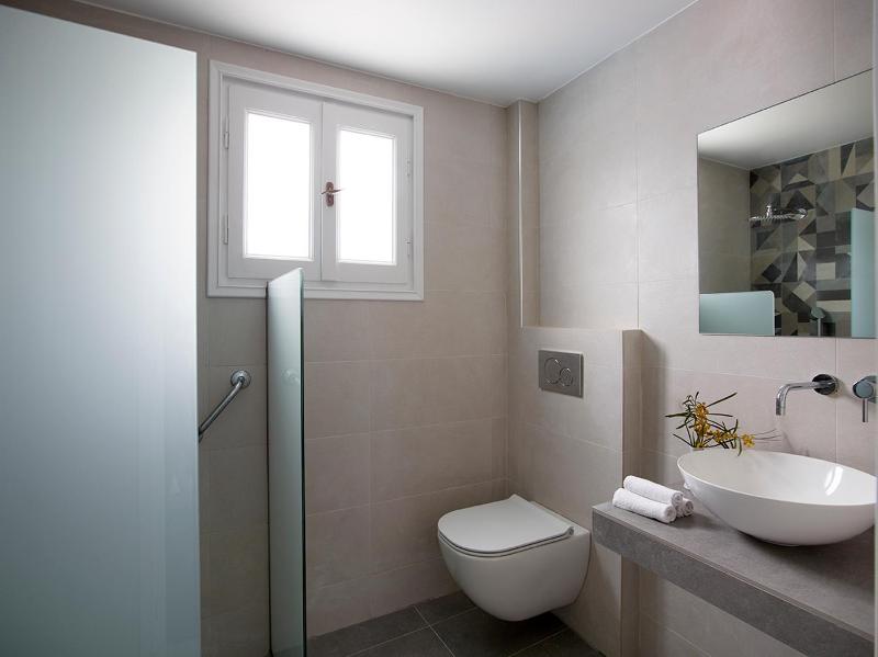 Apartment with Garden View image 1