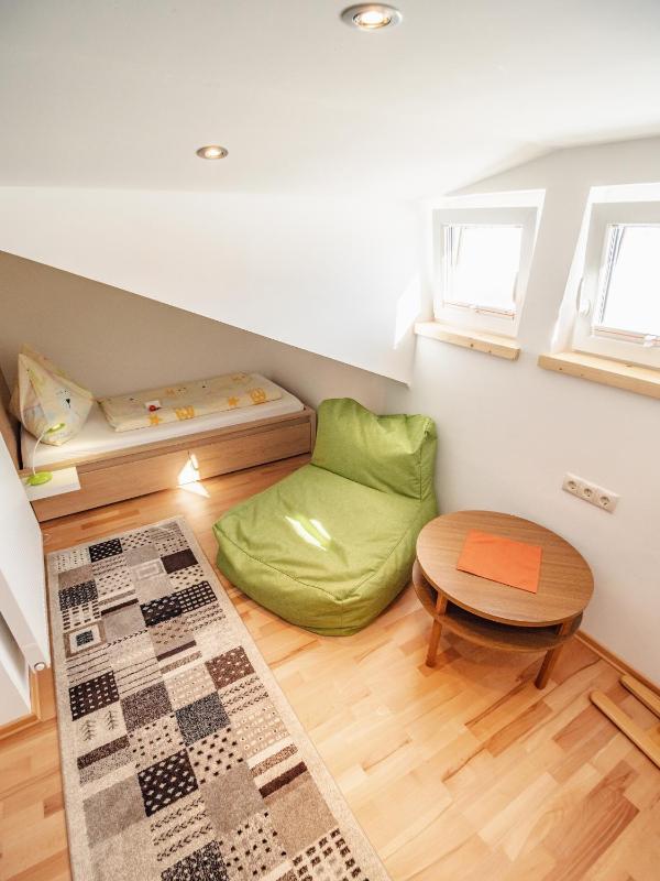 Two-Bedroom Apartment with Mountain View image 3