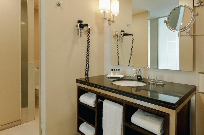 Superior Double or Twin Room with View image 1