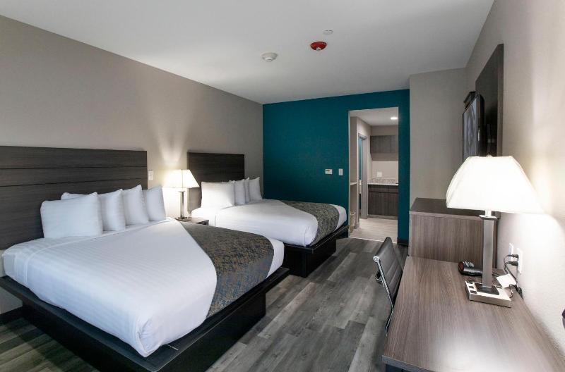 Standard Queen Room image 3