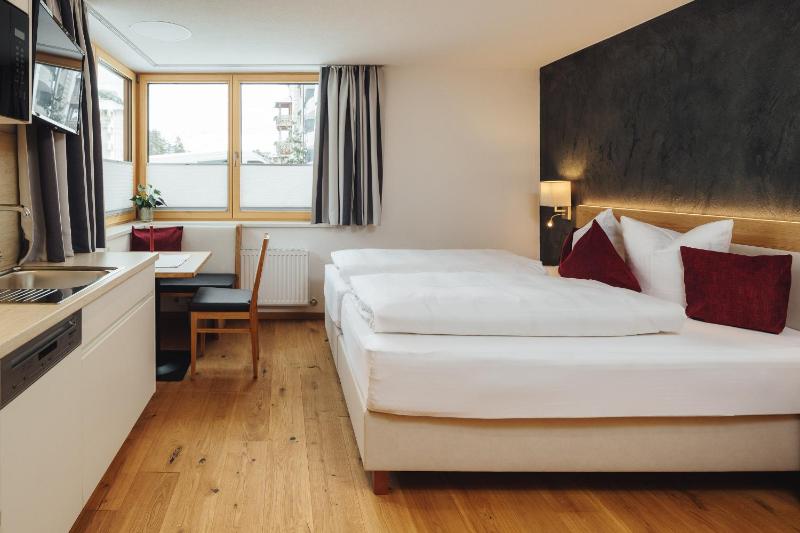 Studio Apartment image 2