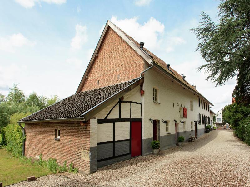 Three-Bedroom Holiday Home  image 1