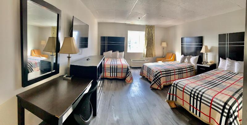 Basic Triple Room image 4