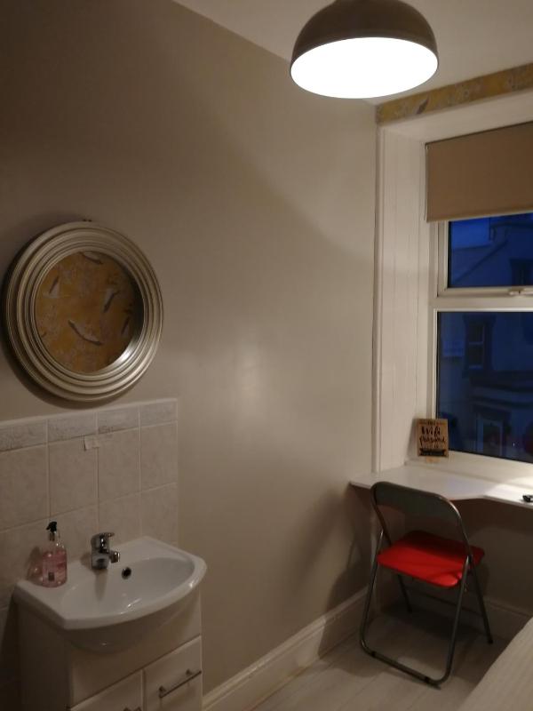 Single Room with Shared Shower and Toilet image 3
