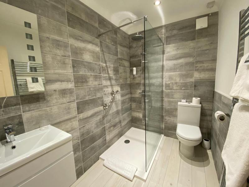 King Room image 4