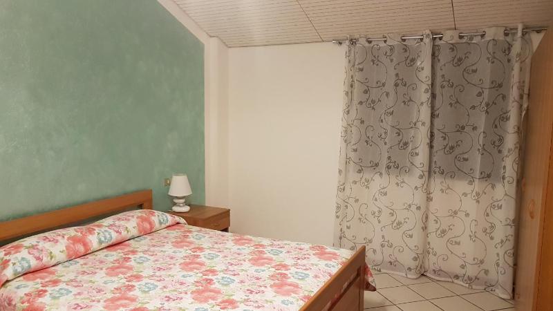 One-Bedroom Apartment image 1