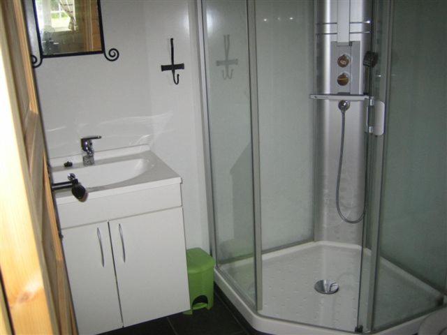 One-Bedroom Cottage image 2