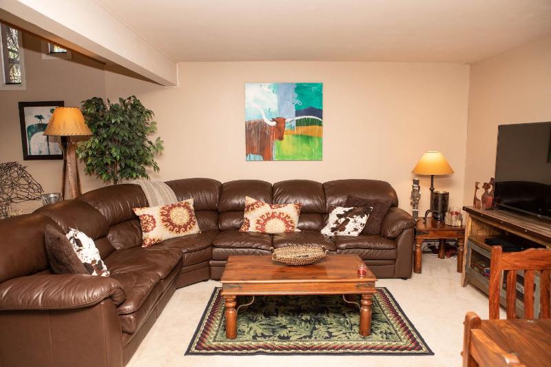 One-Bedroom Townhouse image 1
