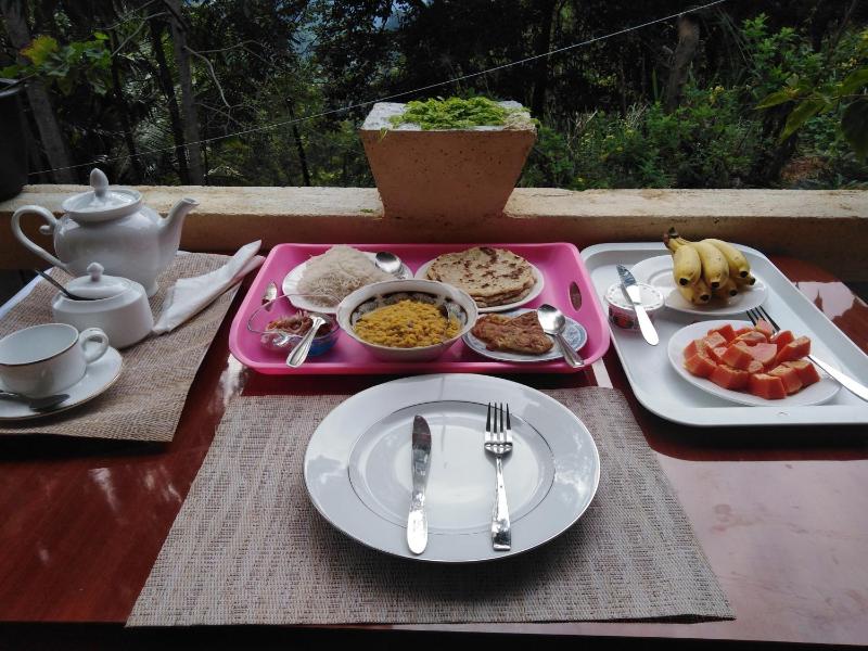 Sadew Home Stay - image 19