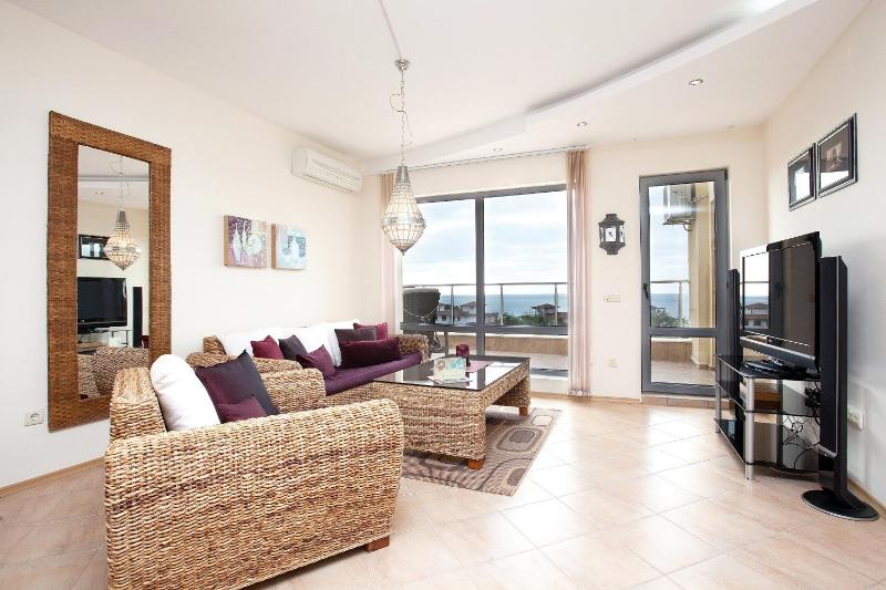 Two-Bedroom Apartment with Balcony (4 Adults) image 3