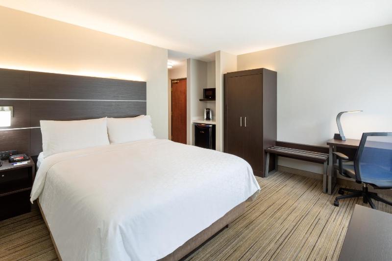 Holiday Inn Express Hotel And Suites Minneapolis Downtown By IHG - image 5