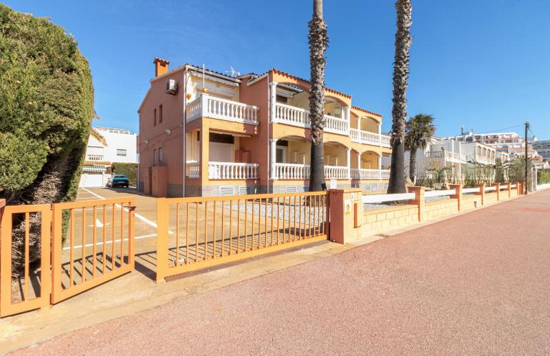 Apart-rent Apartamento Bahia 0017 enfrente de la playa - image 10