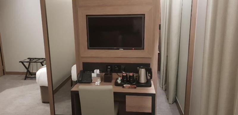 Deluxe Single Room image 3