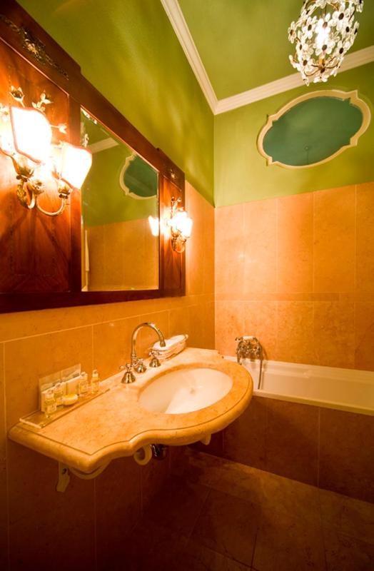 Junior Suite image 3