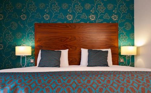 Executive King Room image 2