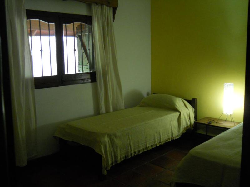 Estilo Campo Casa de 3 ambientes cochera interna - image 10