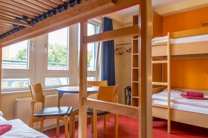 Quadruple Room image 2