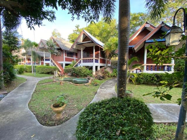 Baan Rom Mai Resort - image 1
