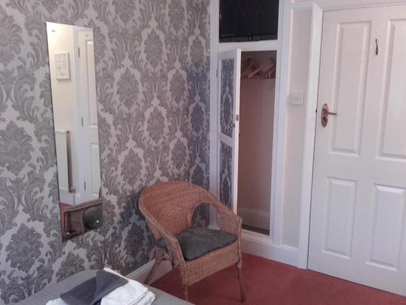 Standard Double Room image 4