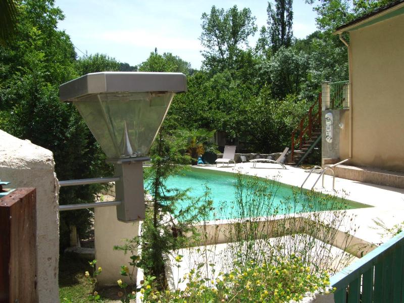 Apartment with Pool View  image 2